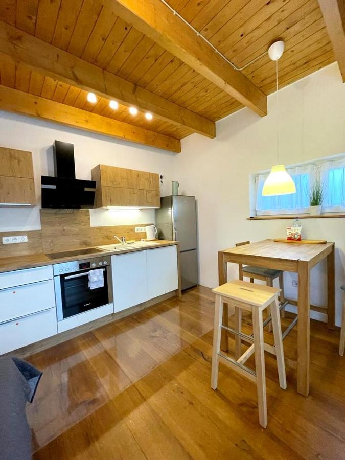 Ferienwohnung Im Stadtzentrum Von Bernau - Komfortable Wohnung Mit 2 Zimmern, Bad, Spuelmaschine, Waschmaschine, Komplette Kueche, Wlan, Terrasse, Ruhige Lage Bernau bei Berlin Bagian luar foto
