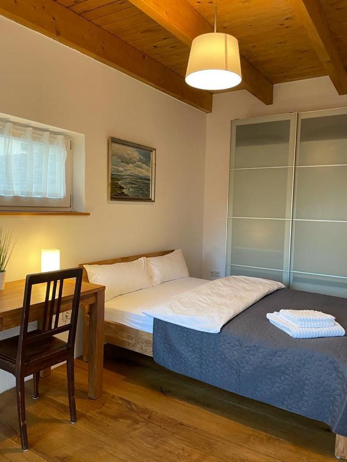 Ferienwohnung Im Stadtzentrum Von Bernau - Komfortable Wohnung Mit 2 Zimmern, Bad, Spuelmaschine, Waschmaschine, Komplette Kueche, Wlan, Terrasse, Ruhige Lage Bernau bei Berlin Bagian luar foto