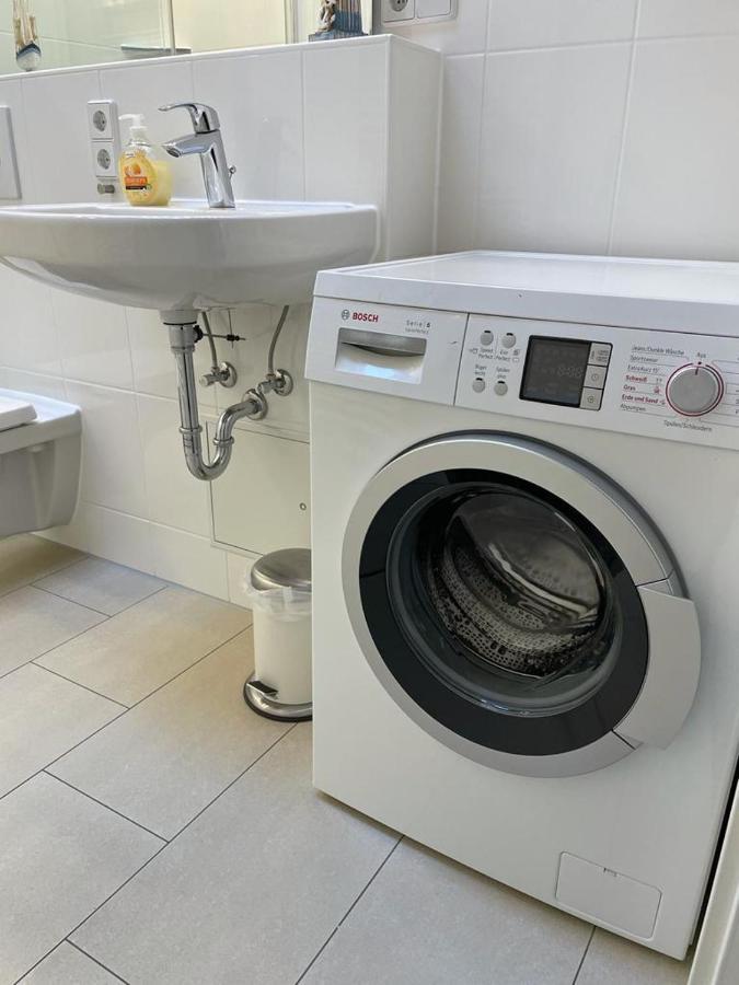 Ferienwohnung Im Stadtzentrum Von Bernau - Komfortable Wohnung Mit 2 Zimmern, Bad, Spuelmaschine, Waschmaschine, Komplette Kueche, Wlan, Terrasse, Ruhige Lage Bernau bei Berlin Bagian luar foto