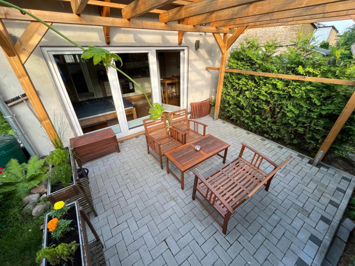 Ferienwohnung Im Stadtzentrum Von Bernau - Komfortable Wohnung Mit 2 Zimmern, Bad, Spuelmaschine, Waschmaschine, Komplette Kueche, Wlan, Terrasse, Ruhige Lage Bernau bei Berlin Bagian luar foto